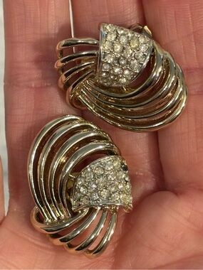 Vintage Silver Rhinestone Fan Swirl Clip Earrings Retro Glam Statement